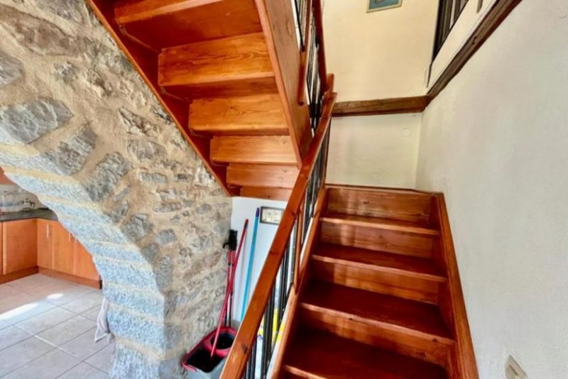 Nofalias MIT VIDEO: Kreta, Nofalias: Schönes, freistehendes Steinhaus mit 2 Schlafzimmern, Garten und Meerblick von der Terrasse Haus